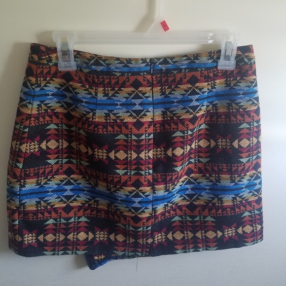 Patterned Mini Skirt - Picture 2 of 4